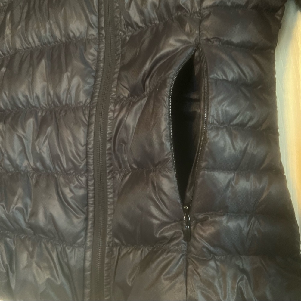 Athleta Downalicious Down Puffer Jacket Black Siz… - image 7